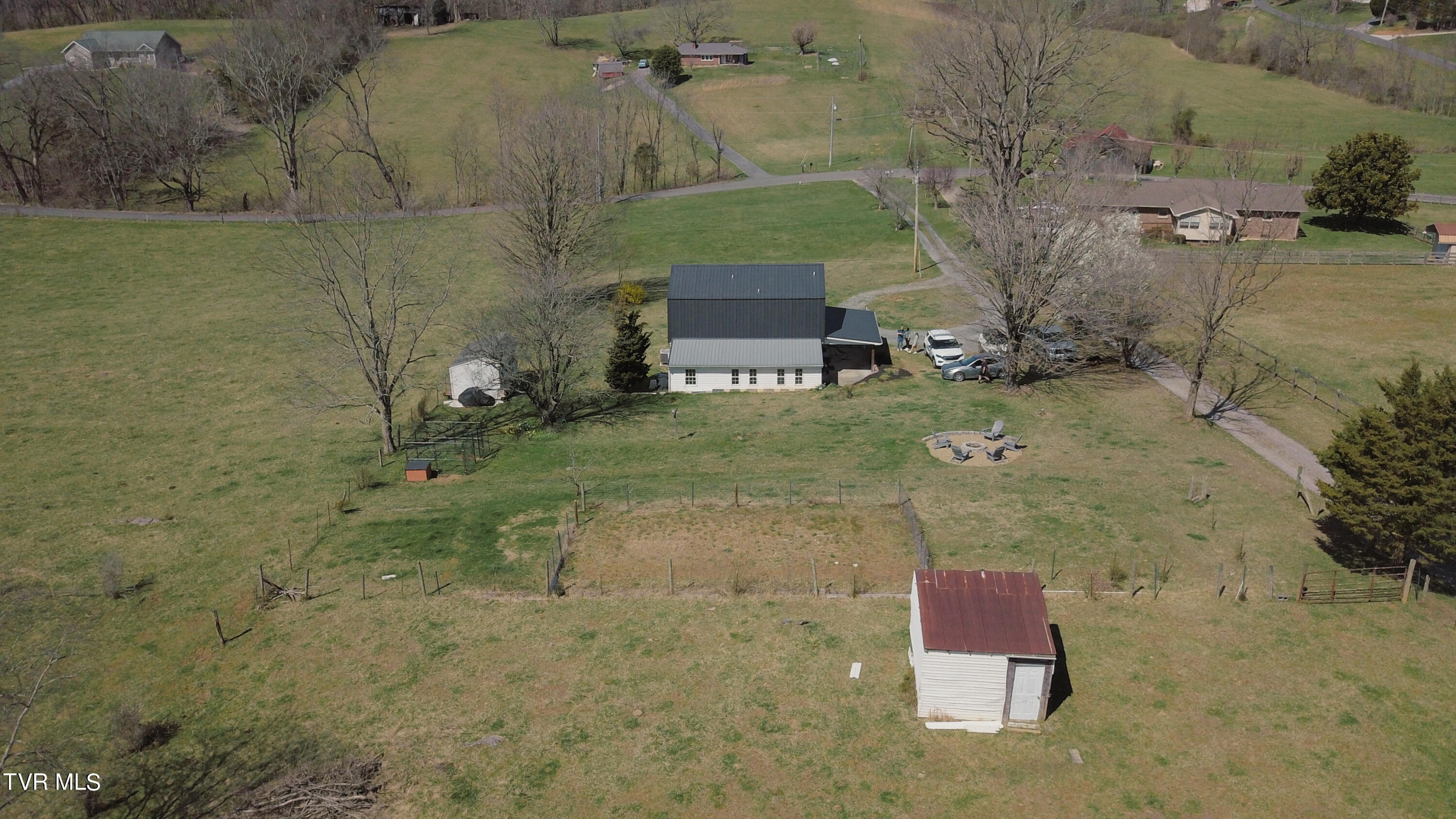 4426 Dishner Valley Road Bristol, VA 24202 - Photo 3 of 33 DJI_0437