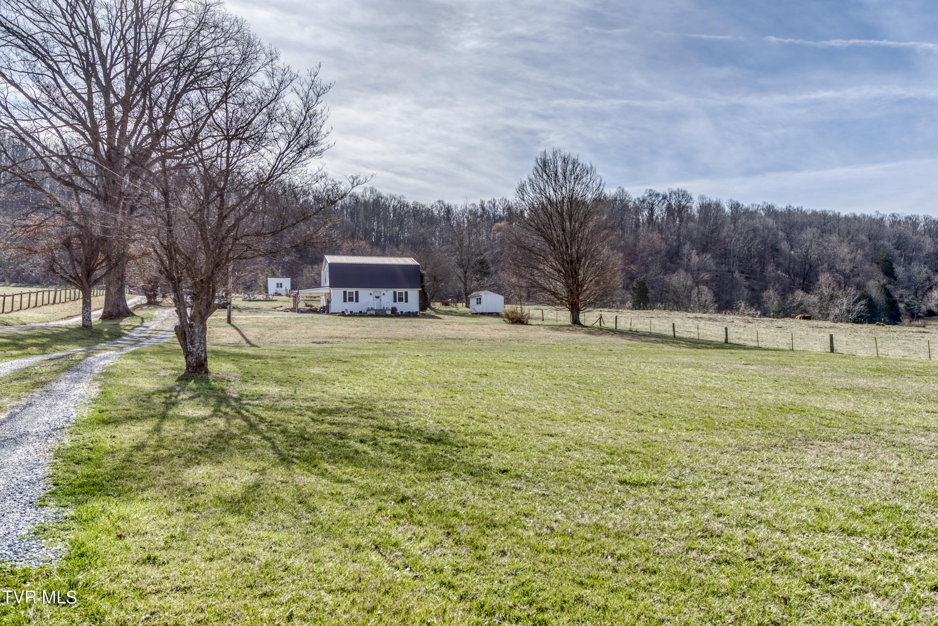 4426 Dishner Valley Road Bristol, VA 24202 - Photo 31 of 33 IMG_2692