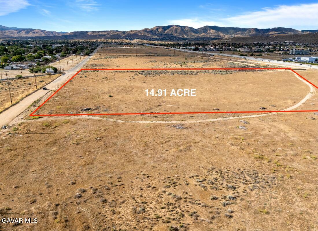 Division Street, Unit P12 Palmdale, CA 93550 - Photo 4 of 12 6