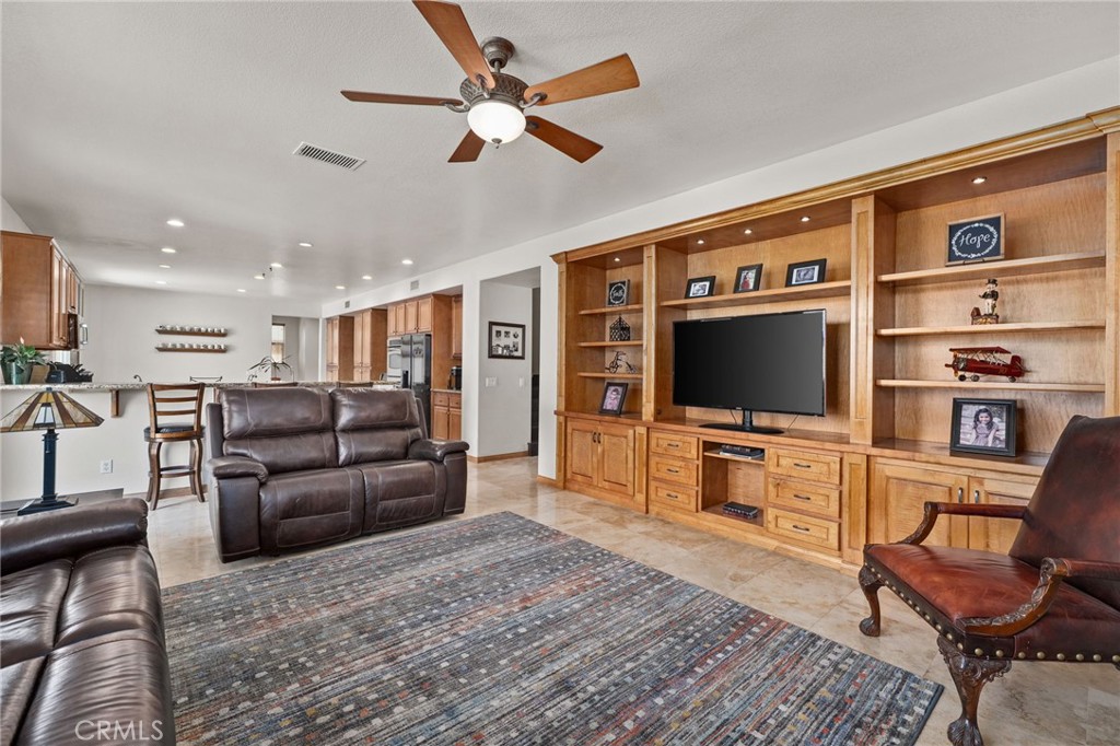 17241 Greentree Drive Riverside, CA 92503 - Photo 16 of 53