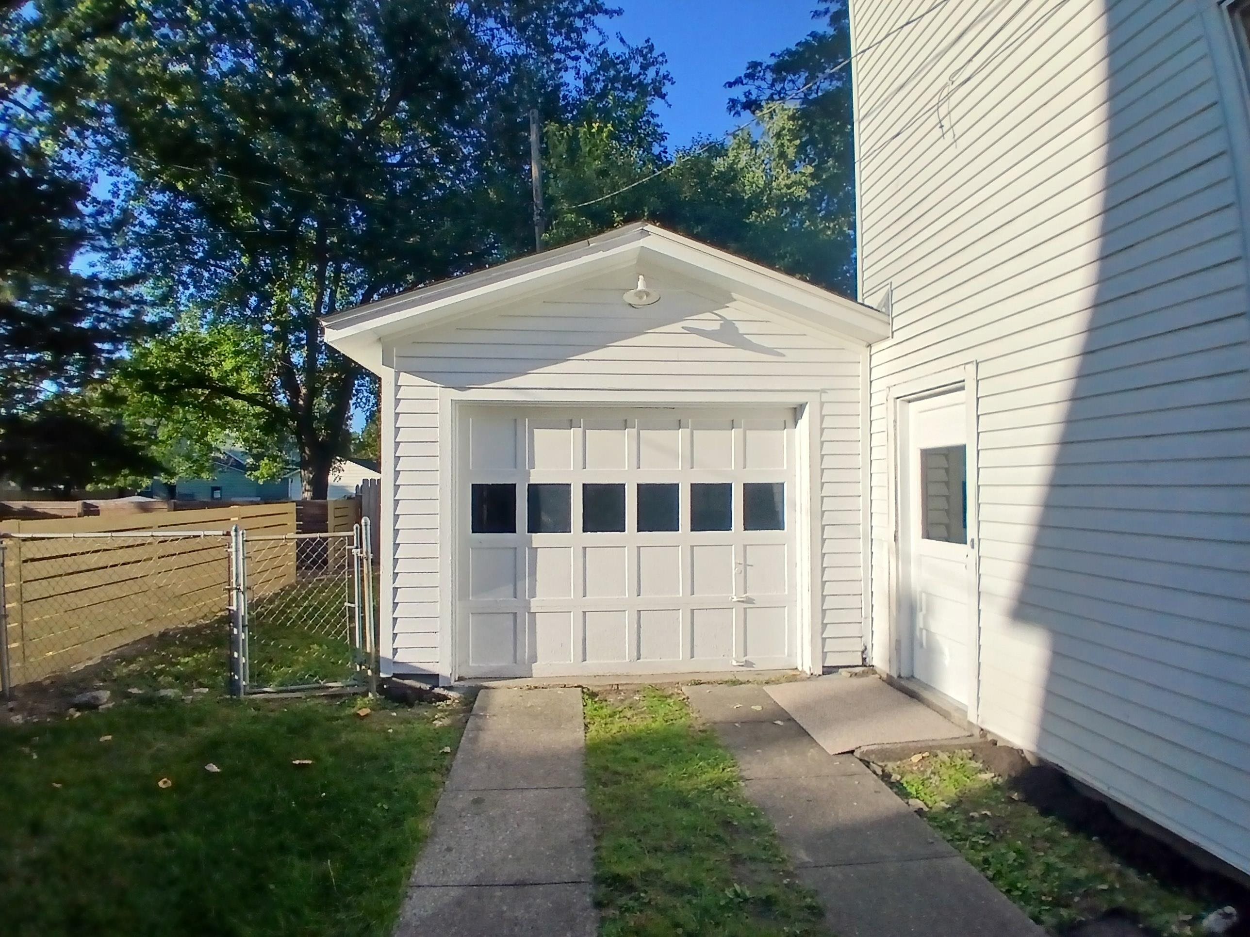 2131 7th Street Bay City, MI 48708 - Photo 5 of 33 Gallery Image 5