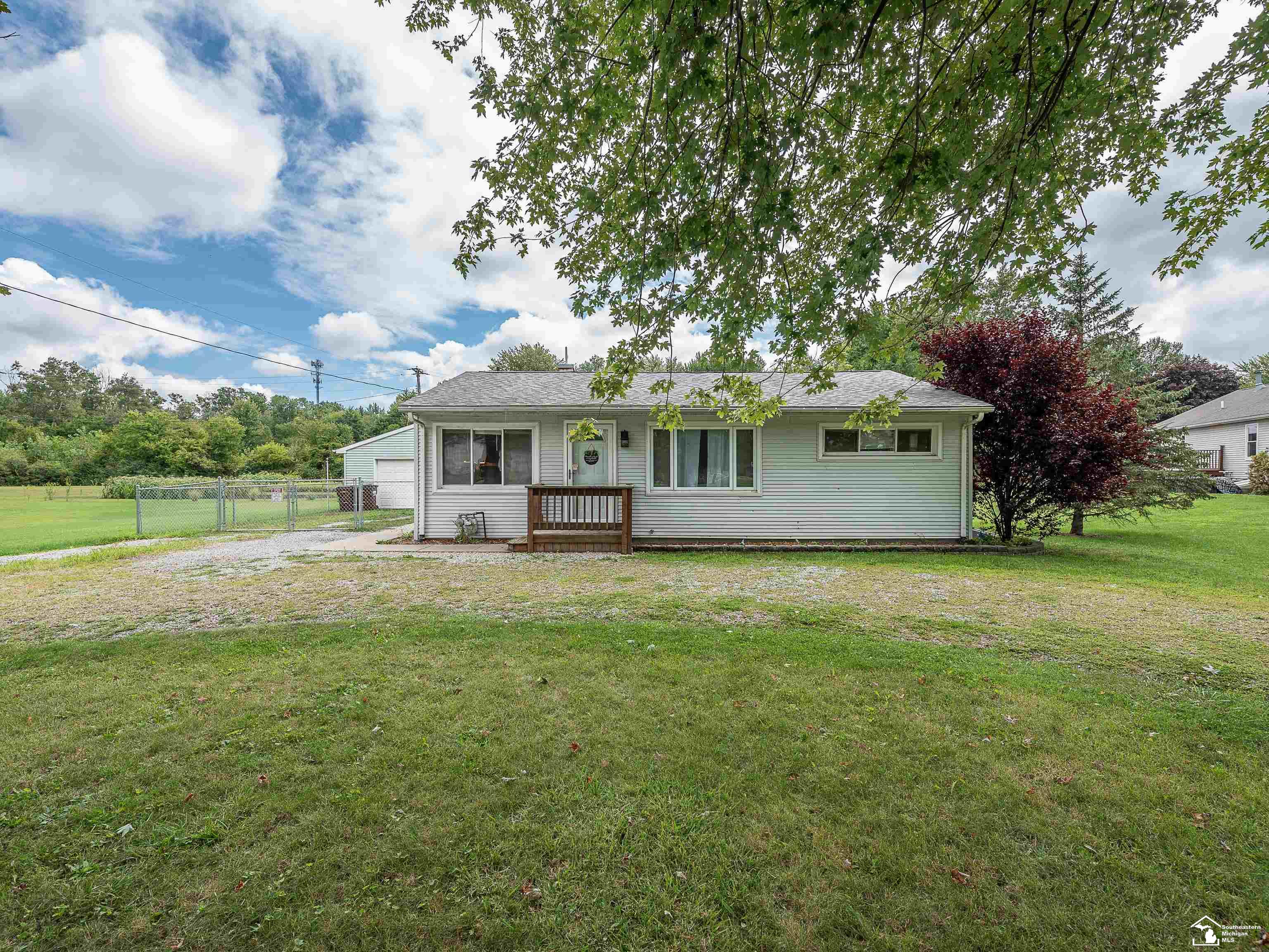 2712 Gruber Road Monroe, MI 48162 - Photo 1 of 26