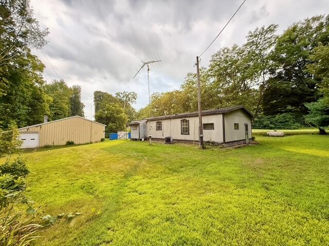 54223 Garrett Road Dowagiac, MI 49047 - Photo 29 of 37 Side exterior