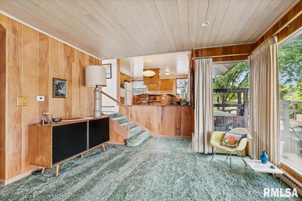 1939 South Lake Storey Road Galesburg, IL 61401 - Photo 20 of 68