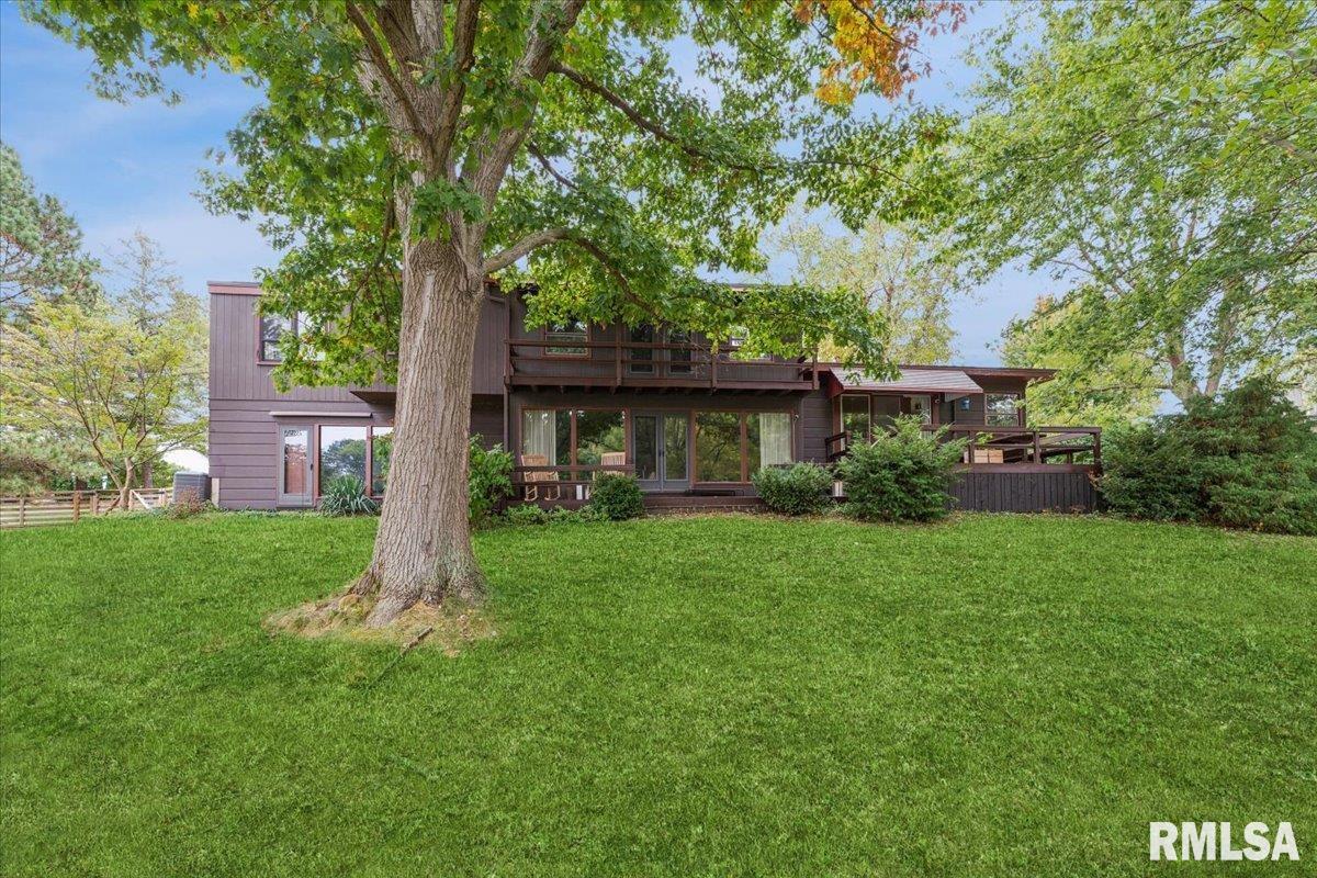 1939 South Lake Storey Road Galesburg, IL 61401 - Photo 2 of 68