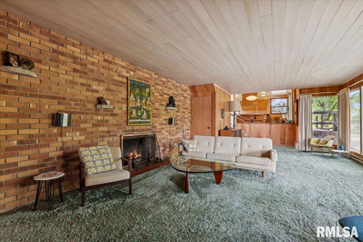 1939 South Lake Storey Road Galesburg, IL 61401 - Photo 23 of 68