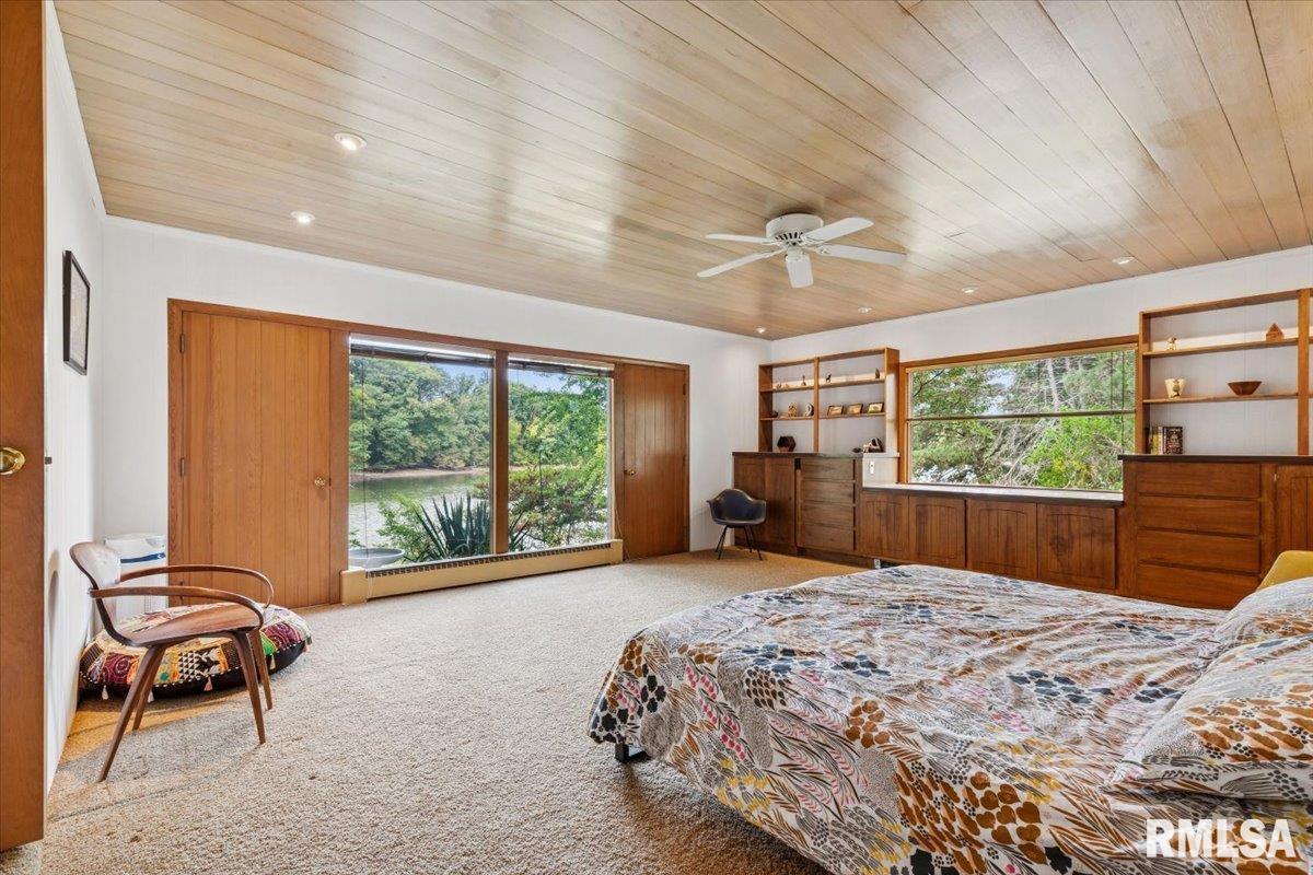 1939 South Lake Storey Road Galesburg, IL 61401 - Photo 32 of 68