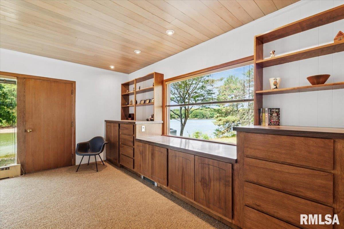 1939 South Lake Storey Road Galesburg, IL 61401 - Photo 33 of 68