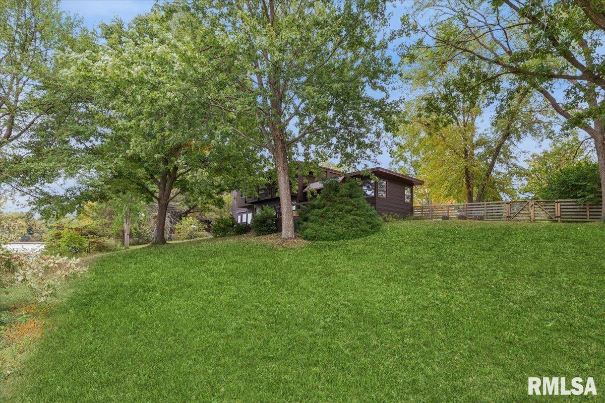 1939 South Lake Storey Road Galesburg, IL 61401 - Photo 10 of 68