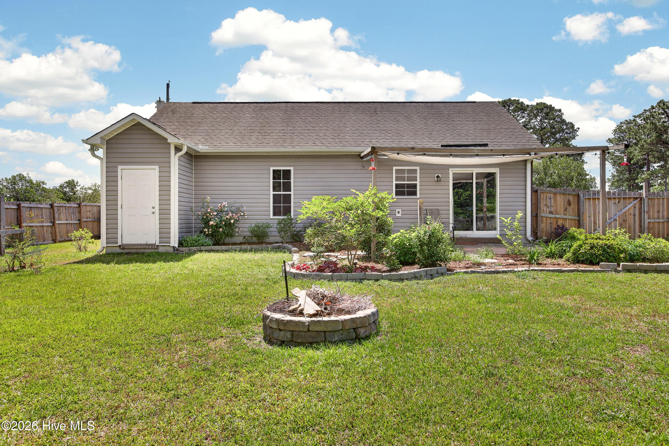 409 North Hines Street Holly Ridge, NC 28445 - Photo 20 of 29 01-23