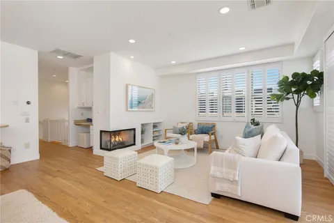 $2,699,000 | 448 23rd Place, Manhattan Beach, CA 90266