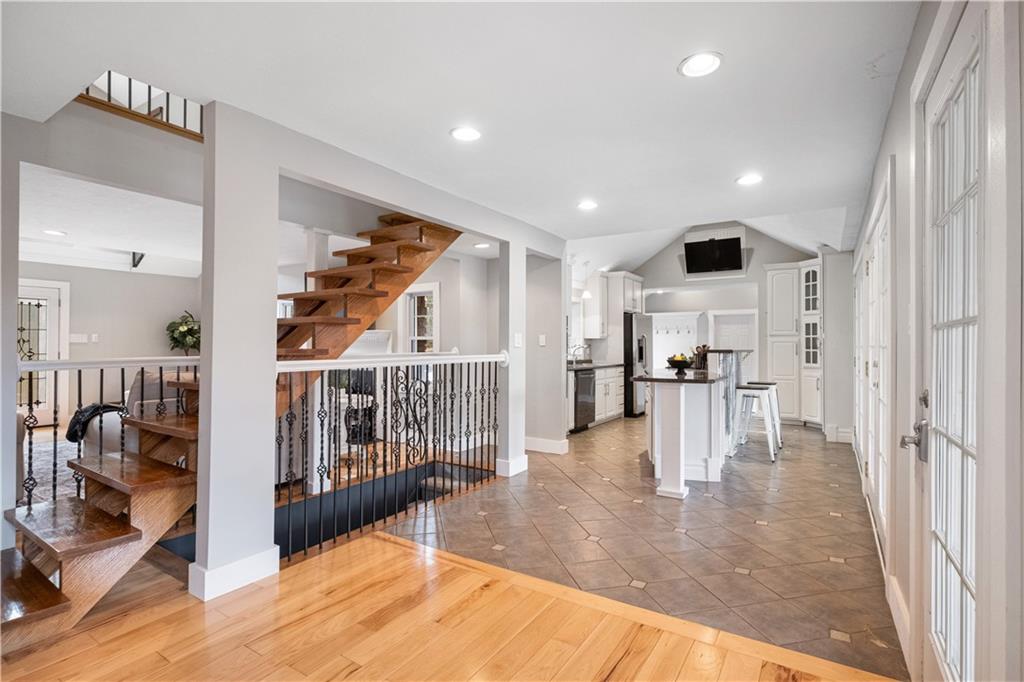 4264 Glasgow Road Valencia, PA 16059 - Photo 9 of 42 Gallery Image 9