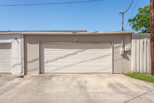 $2,100 | 1171 Park Meadow Drive, Beaumont, TX 77706