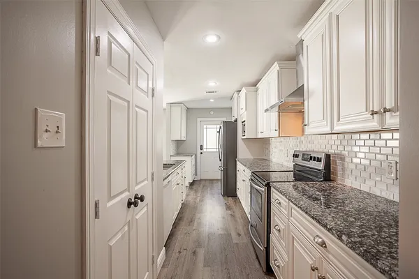 $2,100 | 1171 Park Meadow Drive, Beaumont, TX 77706