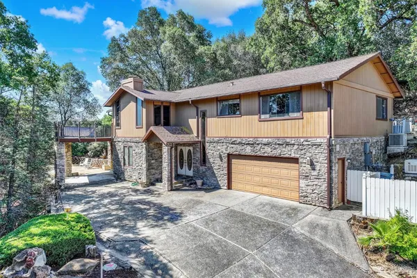 $785,000 | 140 Alamo Drive, Vacaville, CA 95688