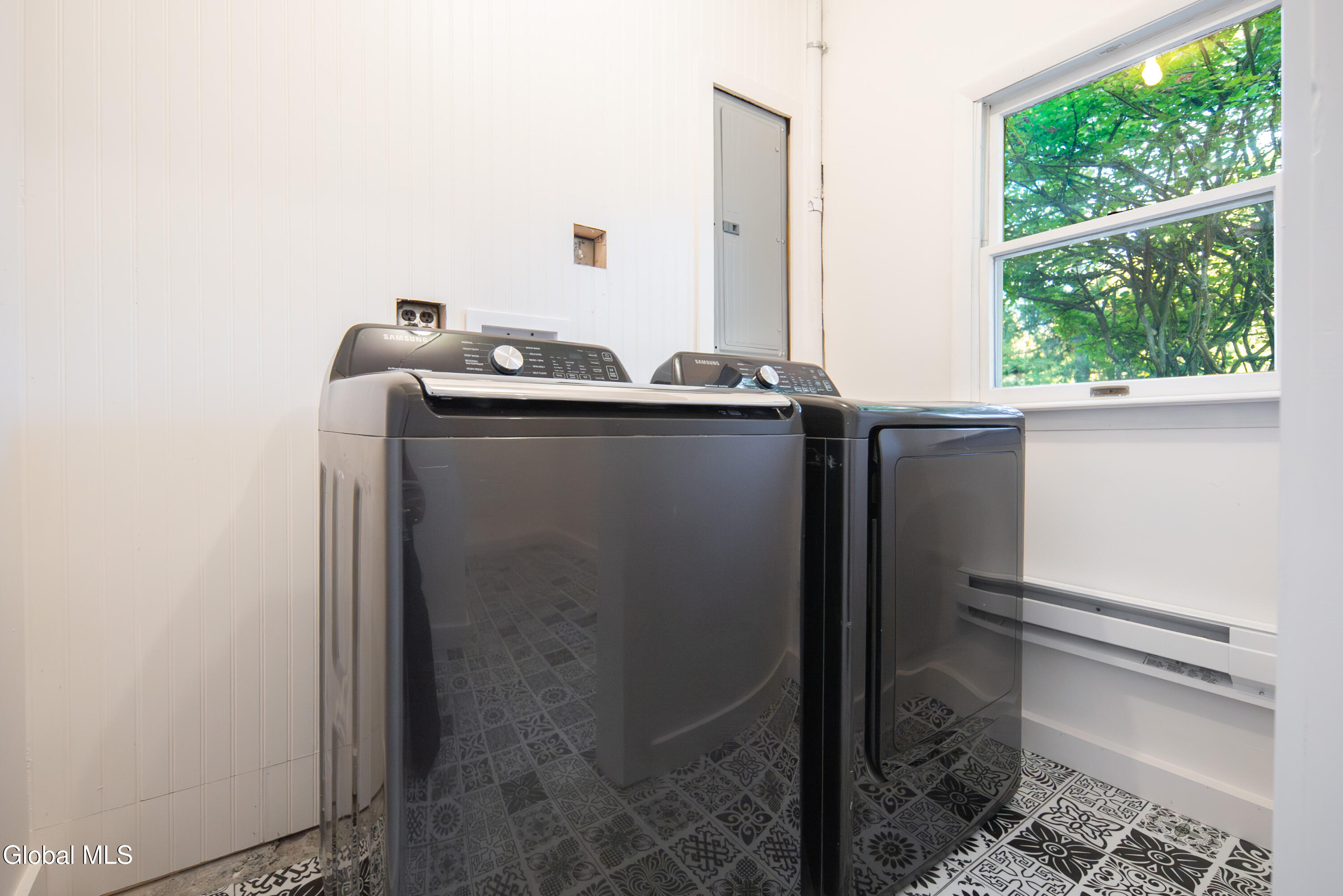 99 Blue Barns Road Rexford, NY 12148 - Photo 27 of 44 027