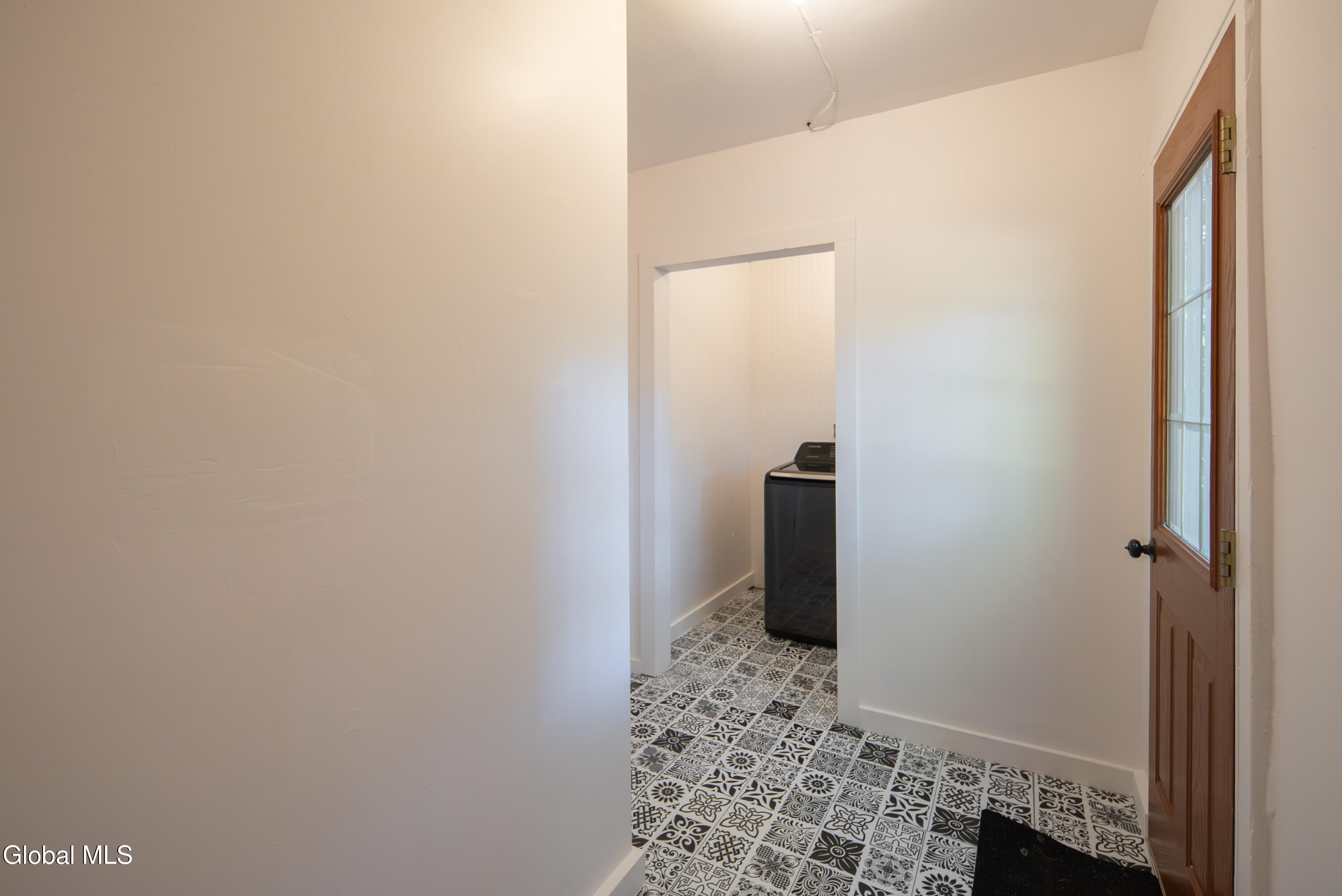 99 Blue Barns Road Rexford, NY 12148 - Photo 28 of 44 028