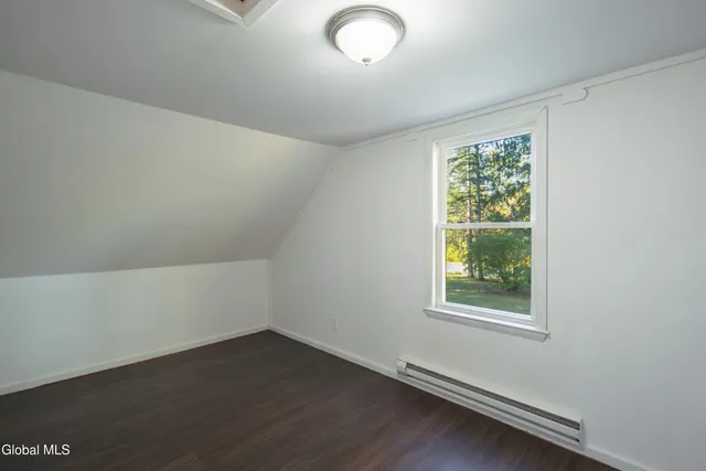 $299,900 | 99 Blue Barns Road, Rexford, NY 12148