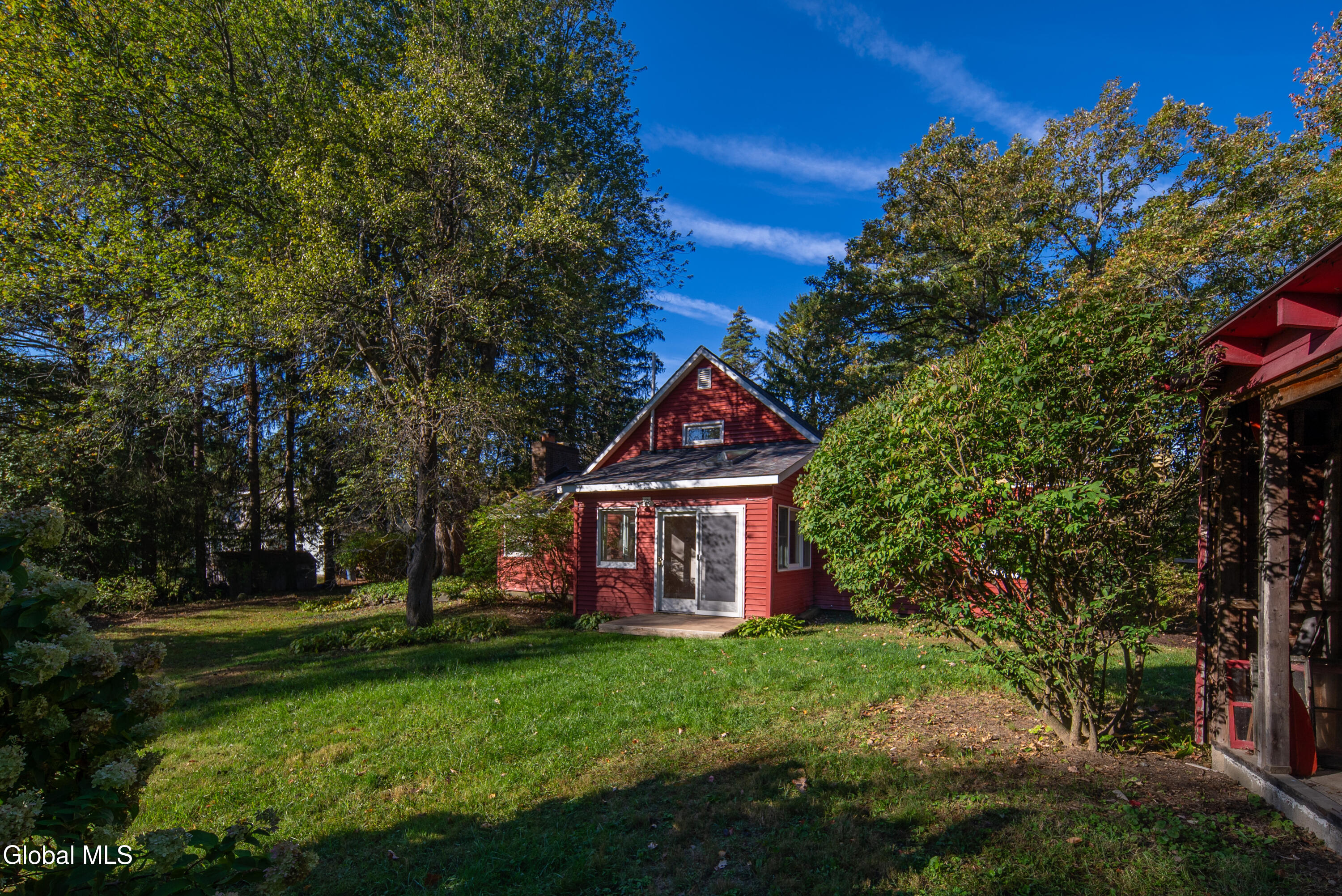 99 Blue Barns Road Rexford, NY 12148 - Photo 40 of 44 040