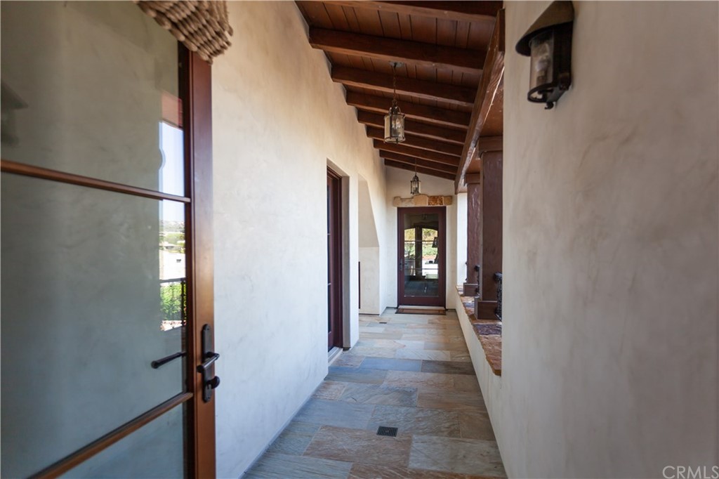 177 Shorecliff Road Corona del Mar, CA 92625 - Photo 43 of 48 a view of hallway
