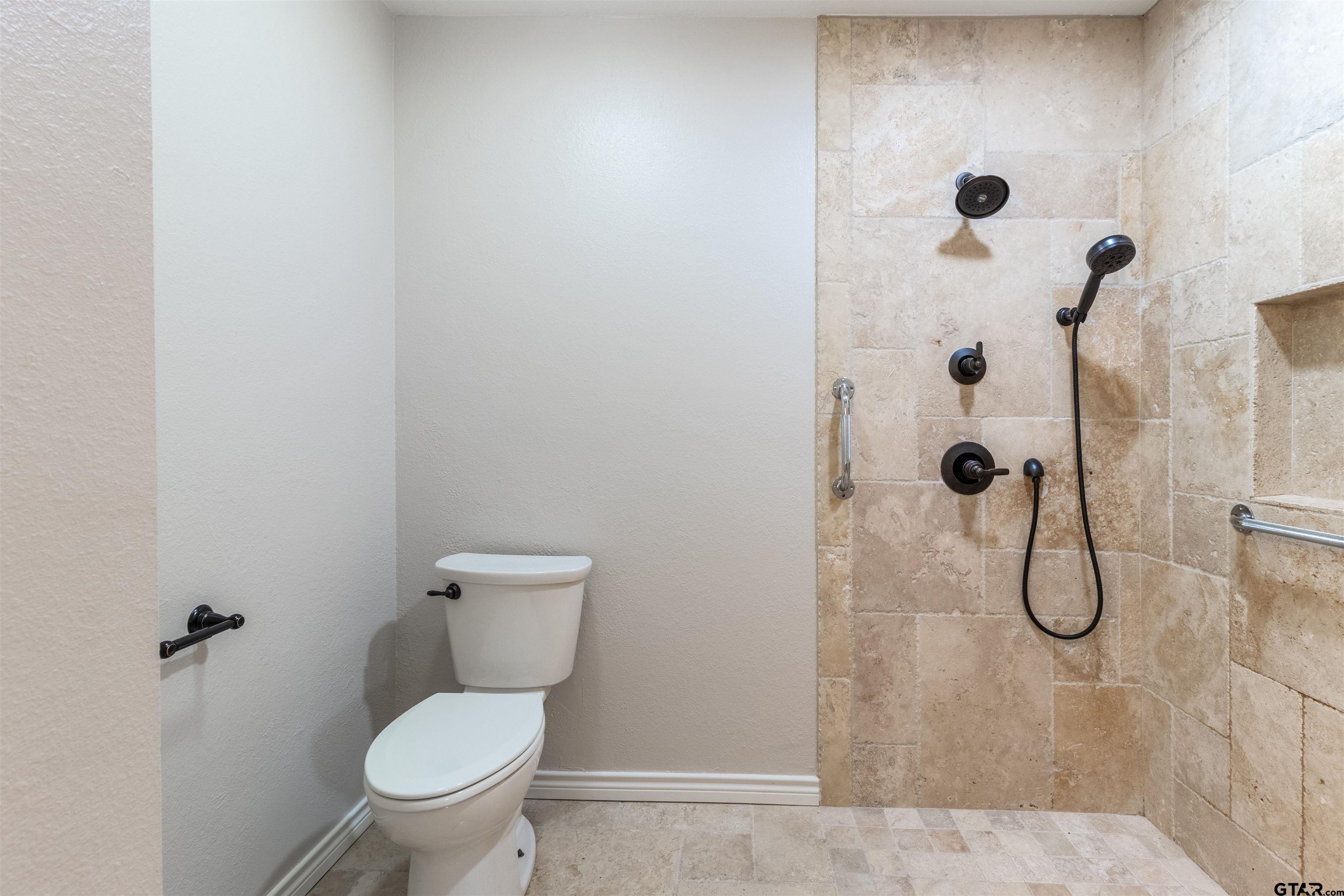 1202 Rice Road, Unit 129 Tyler, TX 75703 - Photo 17 of 27