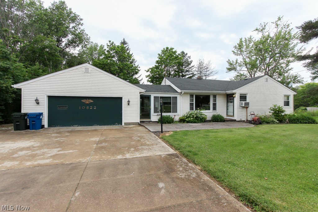 10822 Lagrange Road Elyria, OH 44035 - Photo 2 of 35 Gallery Image 2