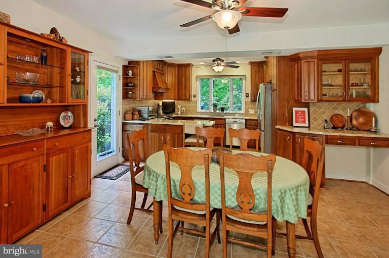 11124 Popes Head Road Fairfax, VA 22030 - Photo 2 of 30 Kitchen has heated floor