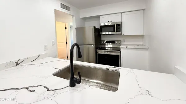 $1,299 | 2739 East Tamarisk Avenue, Unit 1, Phoenix, AZ 85040