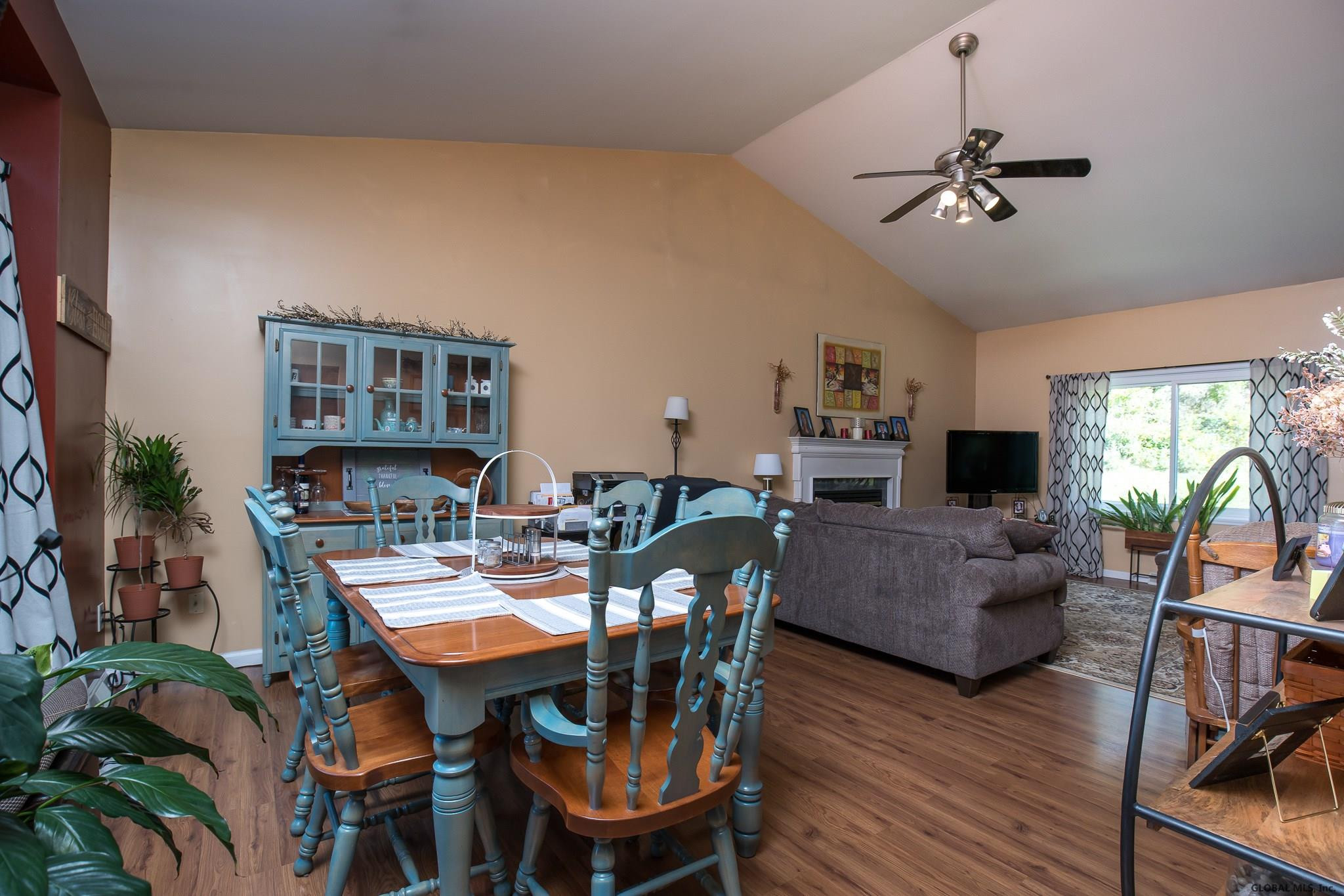 23 Robin Lane Rensselaer, NY 12144 - Photo 11 of 55 Photo 11