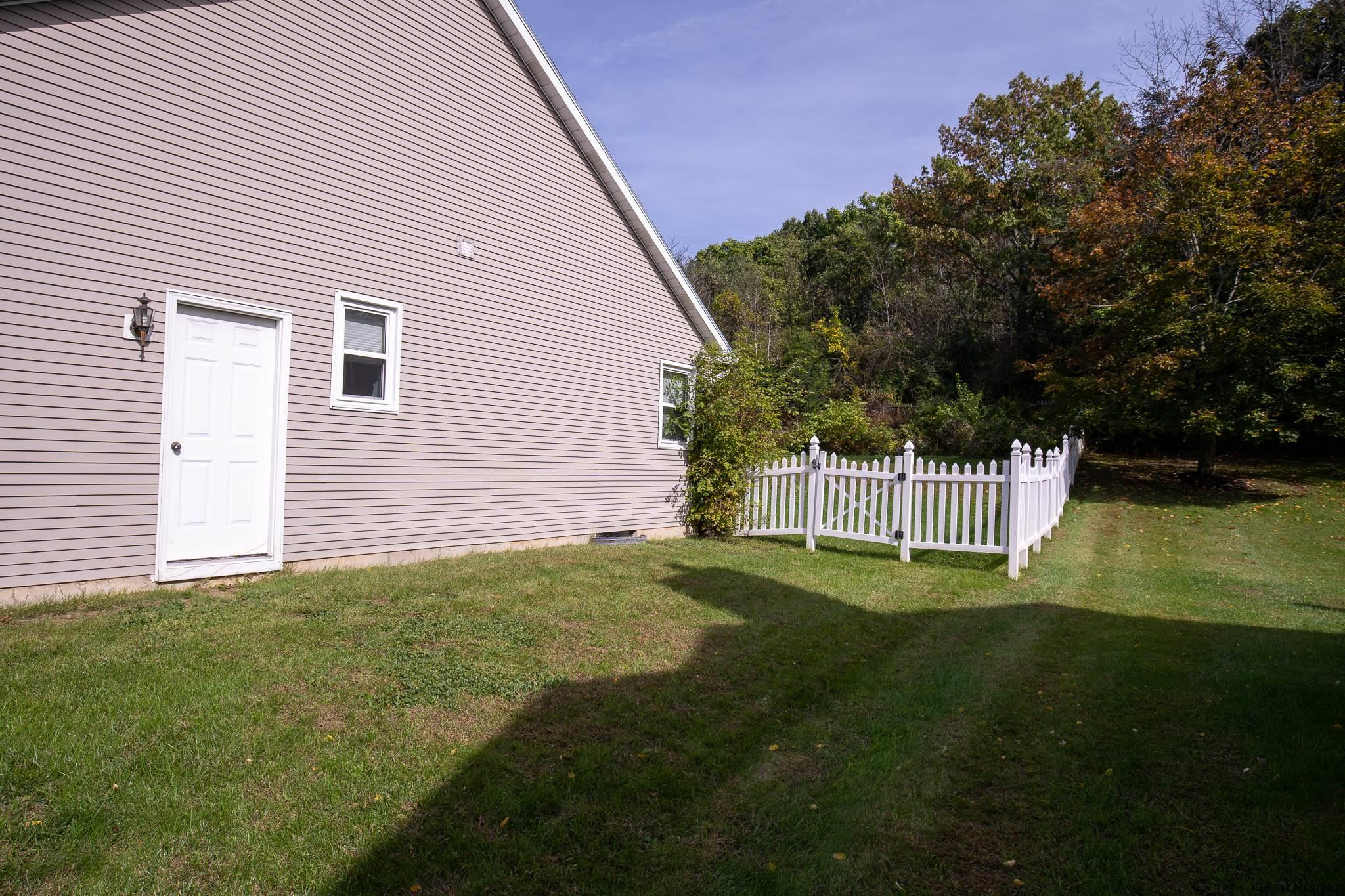 23 Robin Lane Rensselaer, NY 12144 - Photo 44 of 55 Photo 44