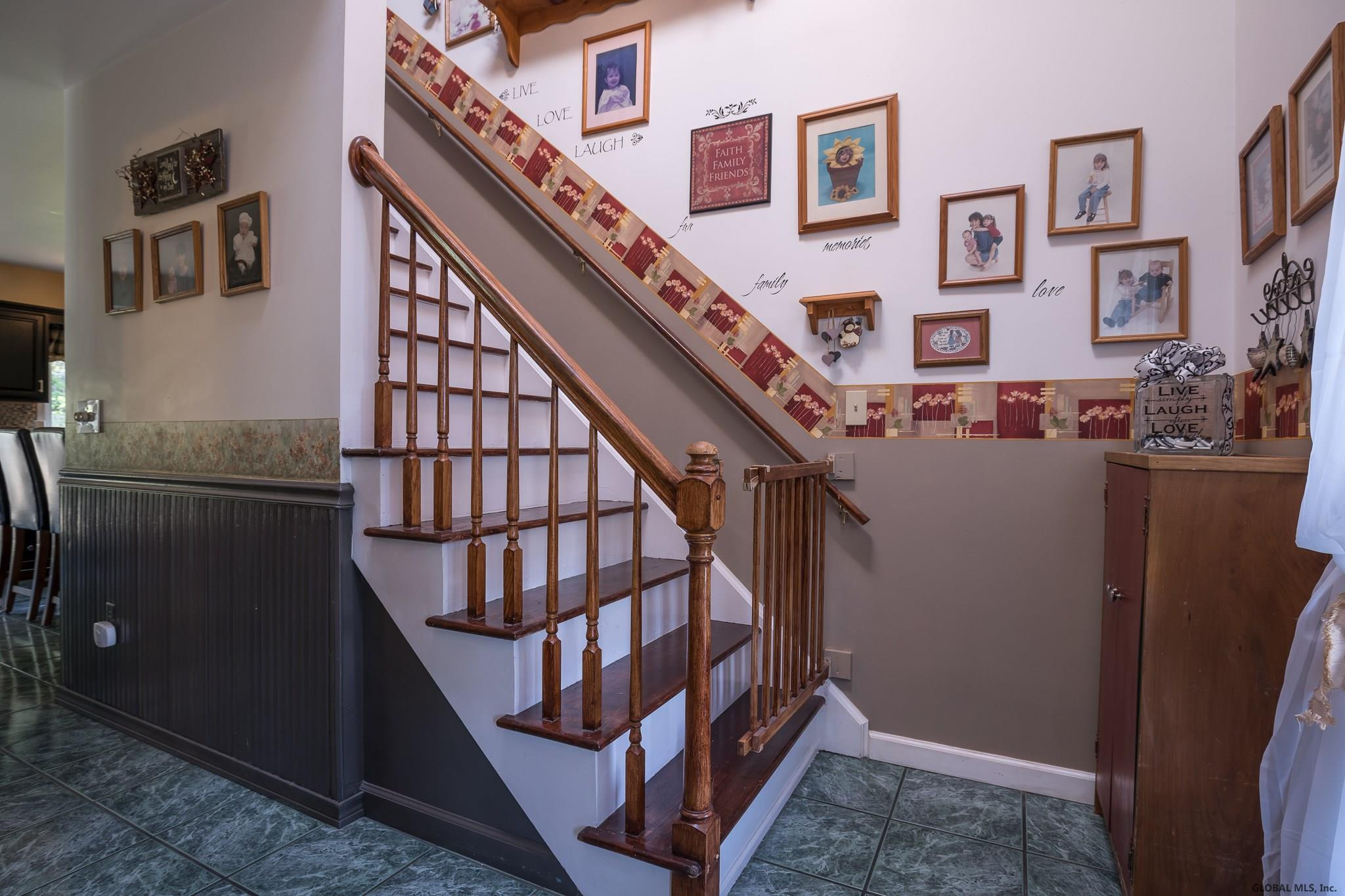 23 Robin Lane Rensselaer, NY 12144 - Photo 5 of 55 Photo 5