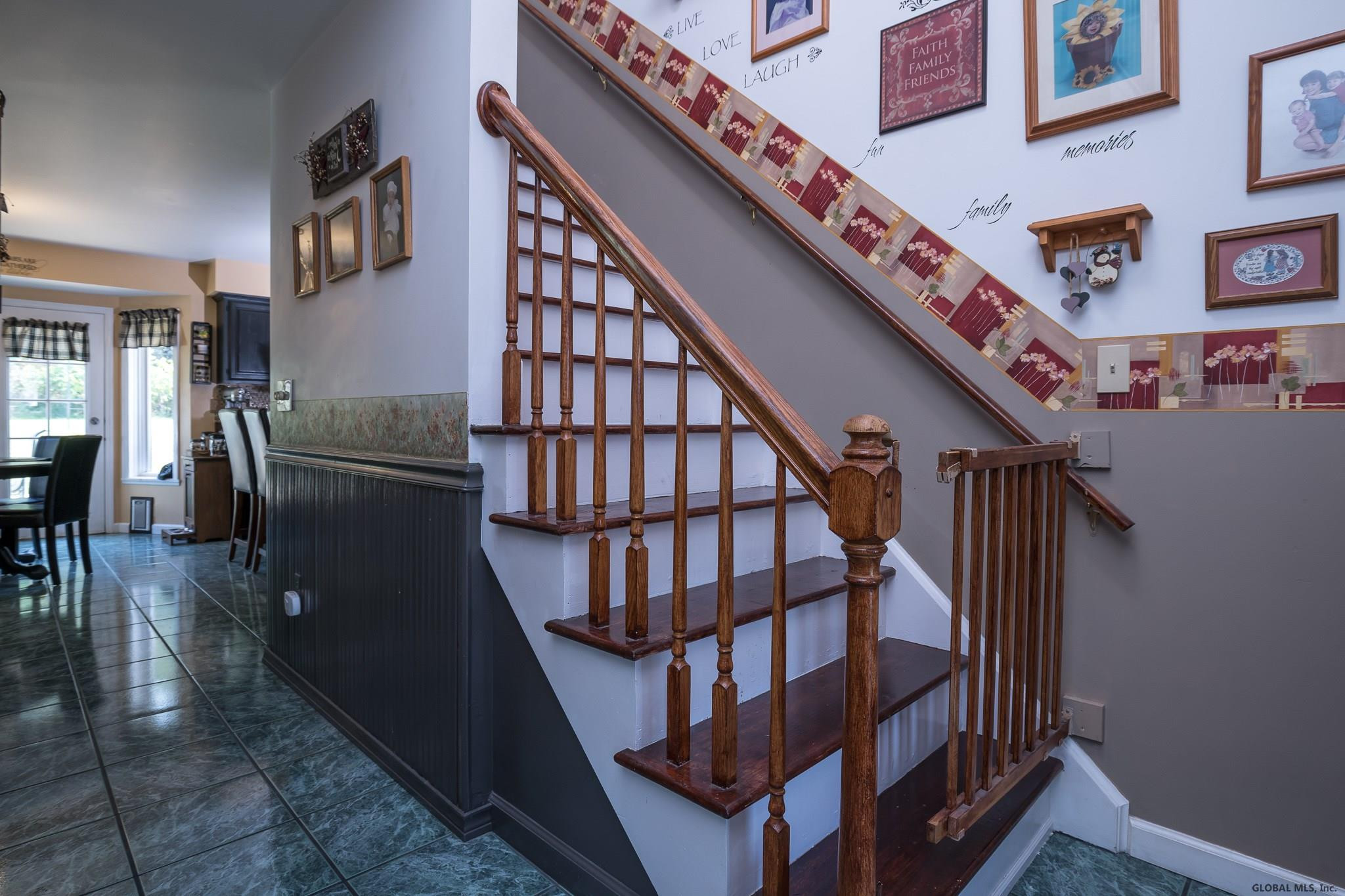 23 Robin Lane Rensselaer, NY 12144 - Photo 6 of 55 Photo 6