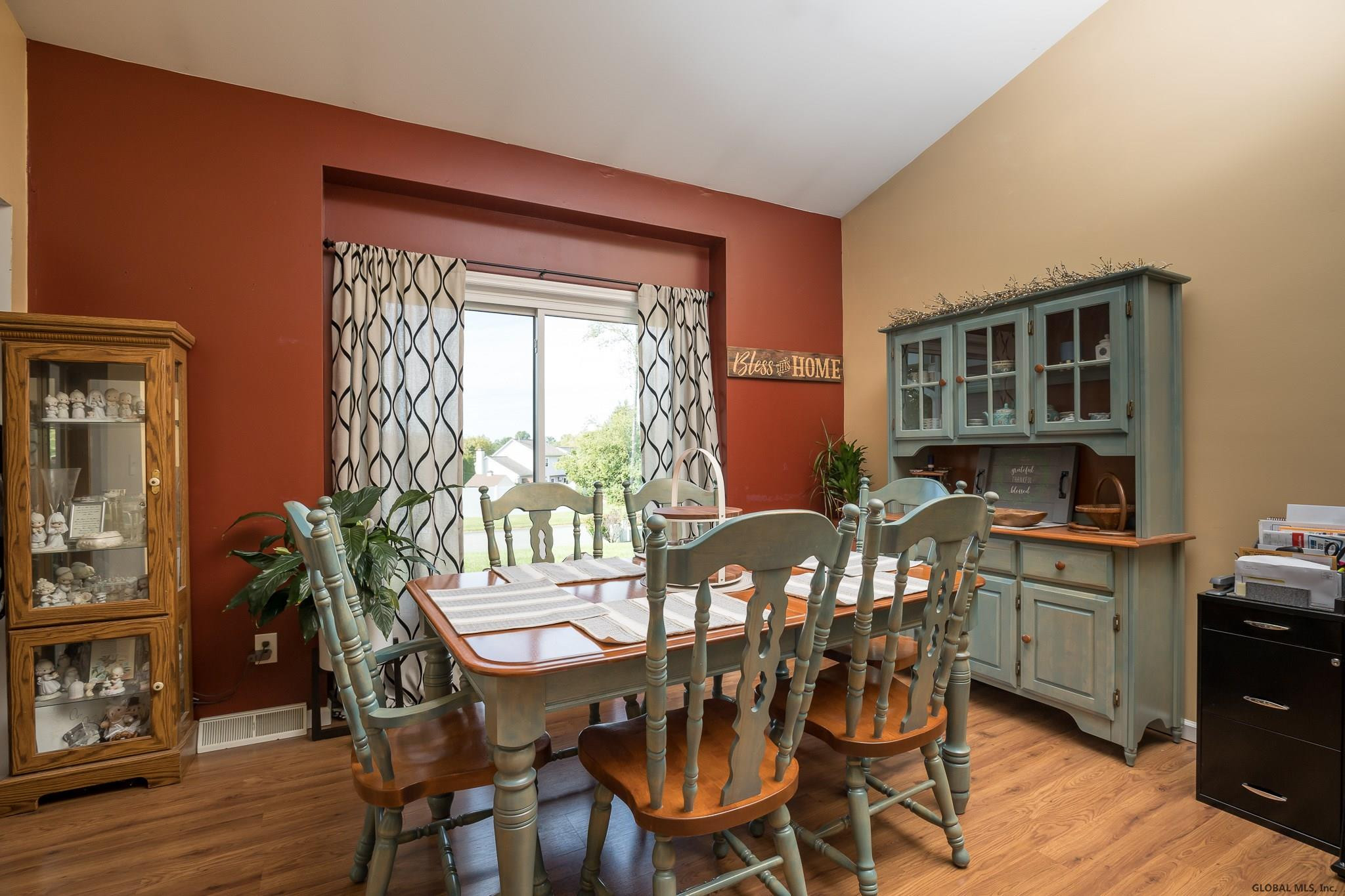 23 Robin Lane Rensselaer, NY 12144 - Photo 9 of 55 Photo 9