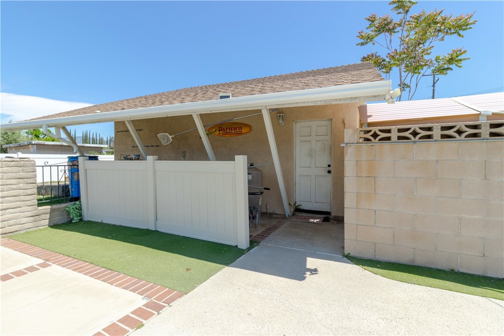 33288 Colorado Street Yucaipa, CA 92399 - Photo 29 of 35