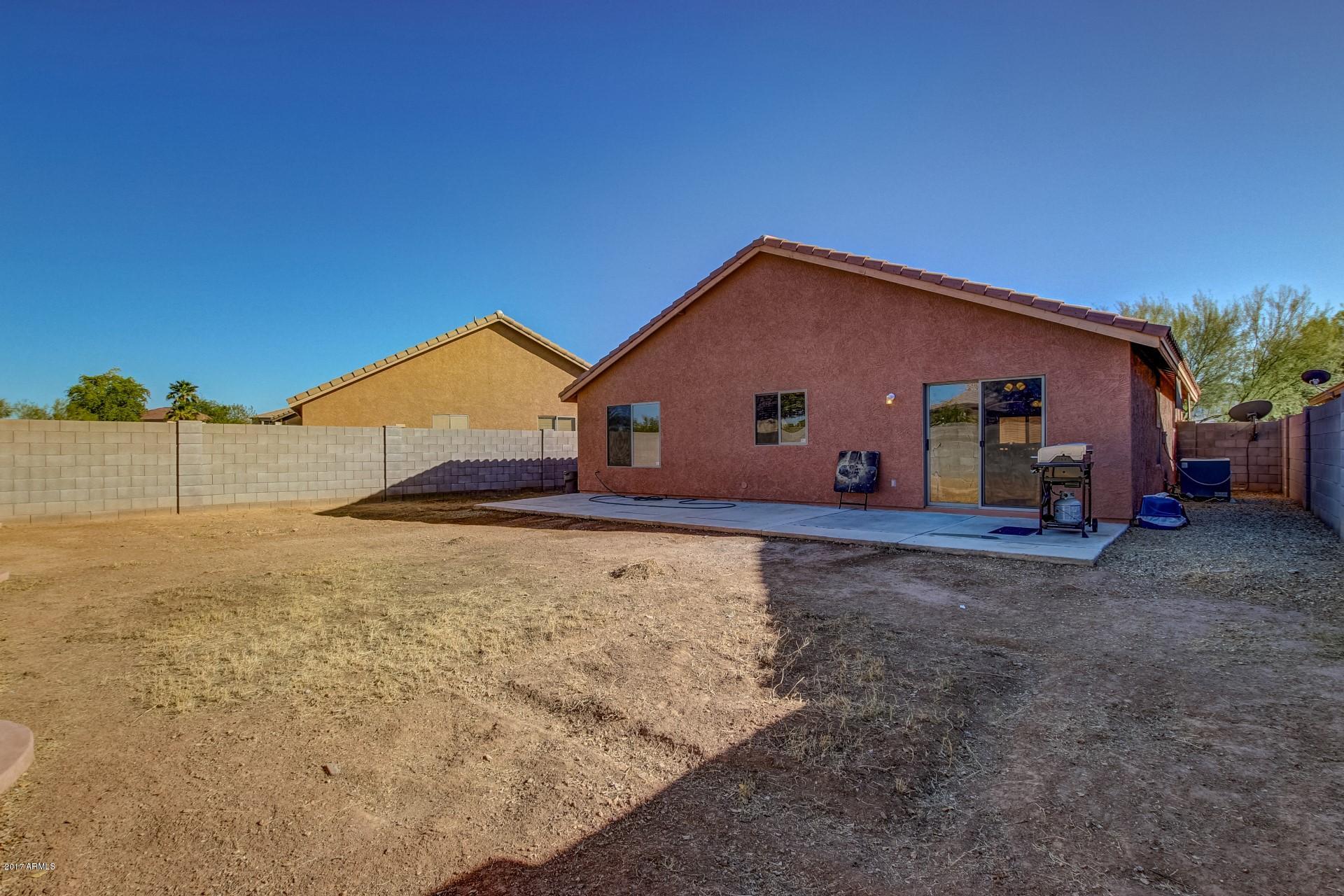 2512 West Darrel Road Phoenix, AZ 85041 - Photo 22 of 24 Backyard