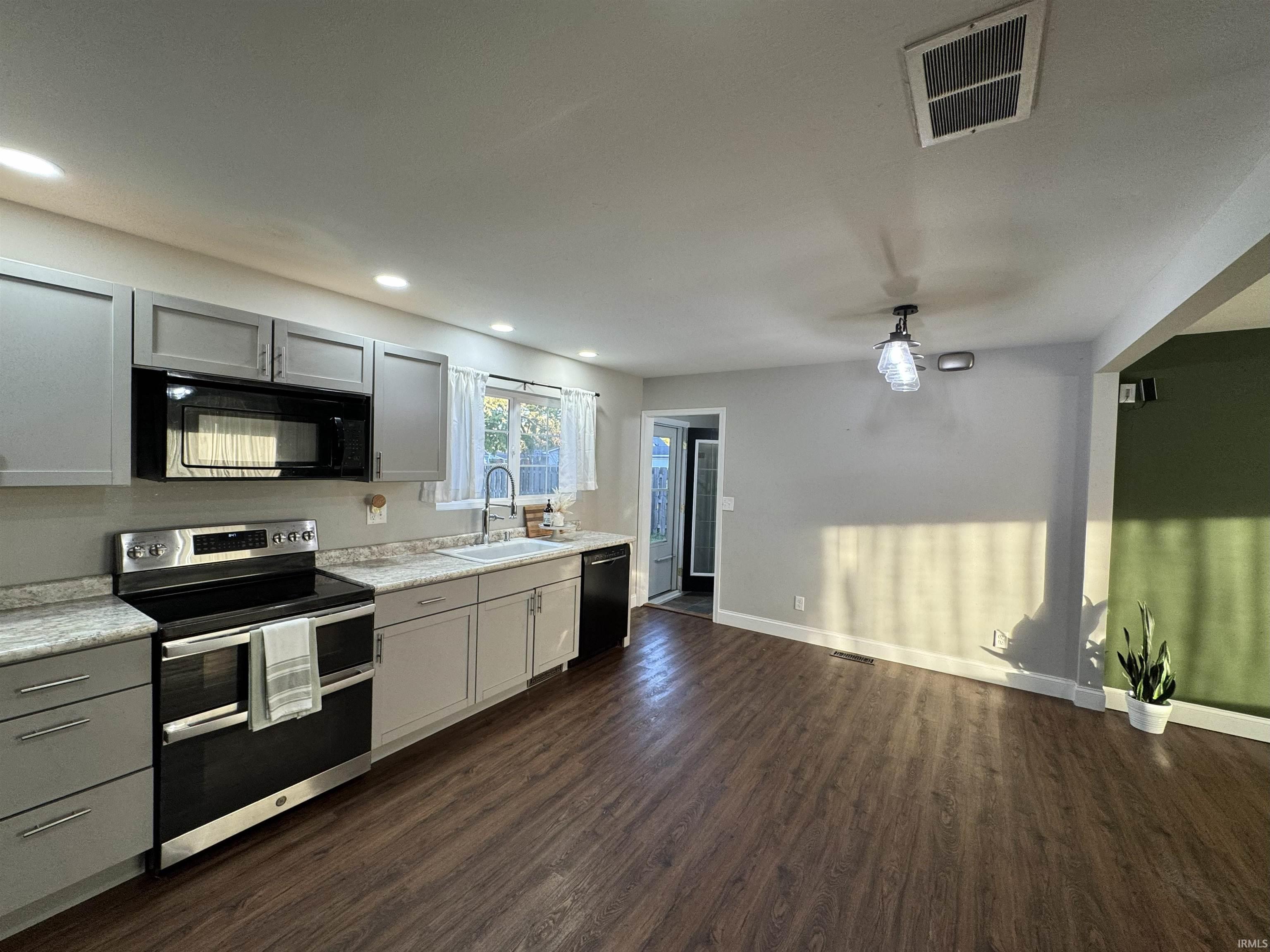 2505 South Park Road Kokomo, IN 46902 - Photo 6 of 28 Gallery Image 6
