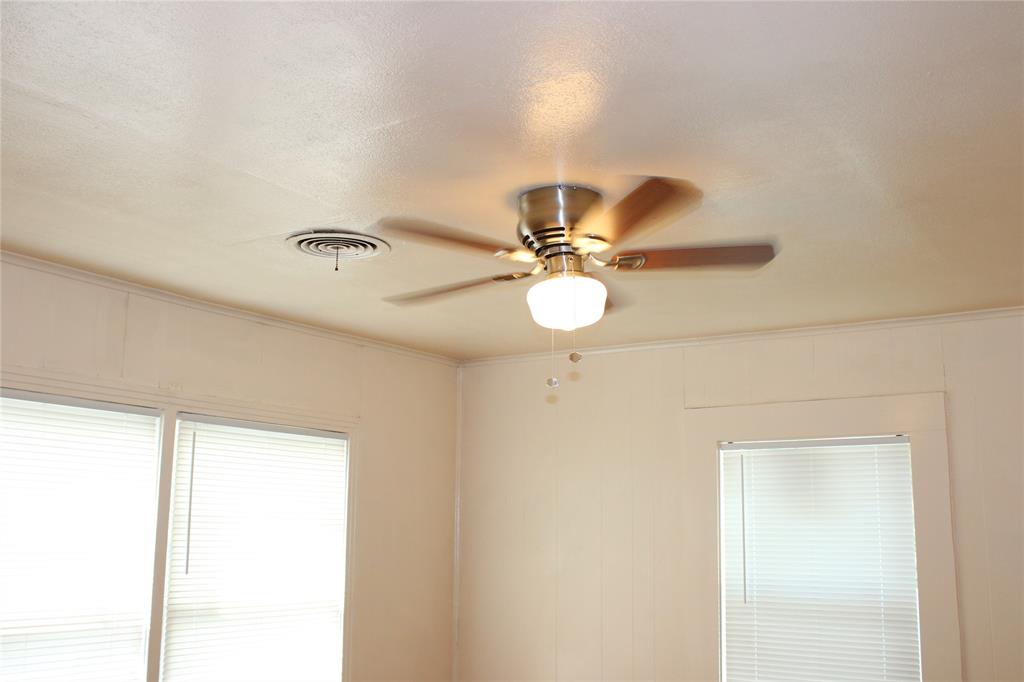 2732 North 23rd Street Waco, TX 76708 - Photo 8 of 15