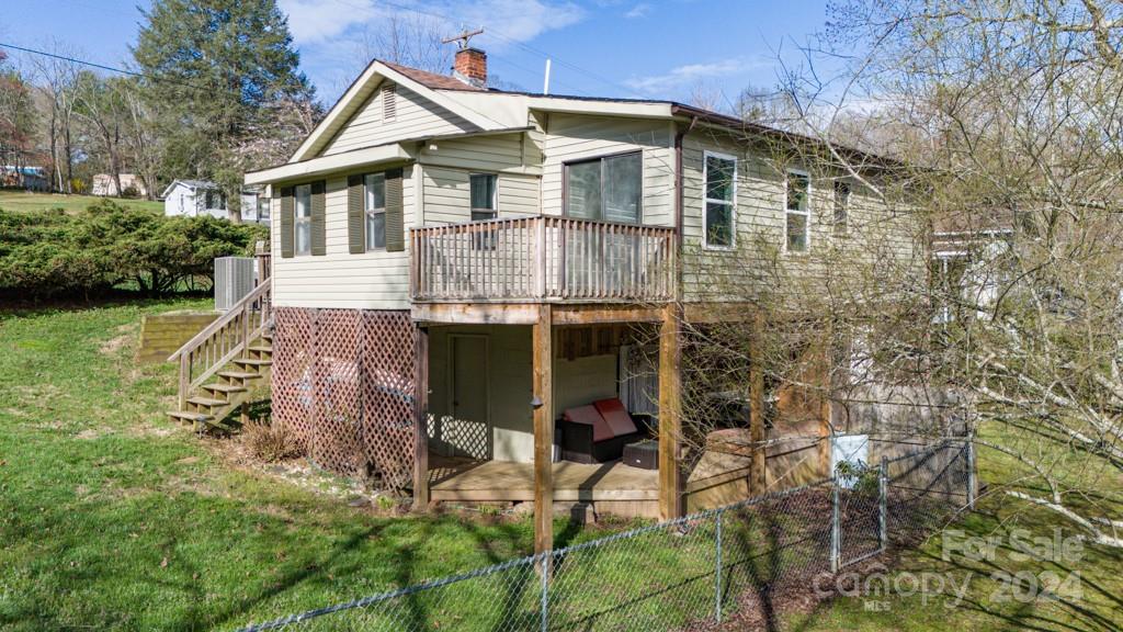 320 Starnes Cove Road Candler, NC 28715 - Photo 8 of 30 Gallery Image 8