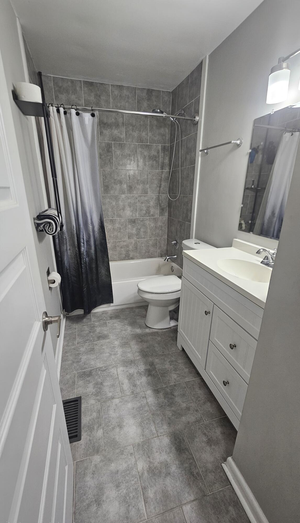 8979 Hale Road Hixson, TN 37343 - Photo 3 of 10 1000030382_67d2b6d50ff4de44f24155a358b9c