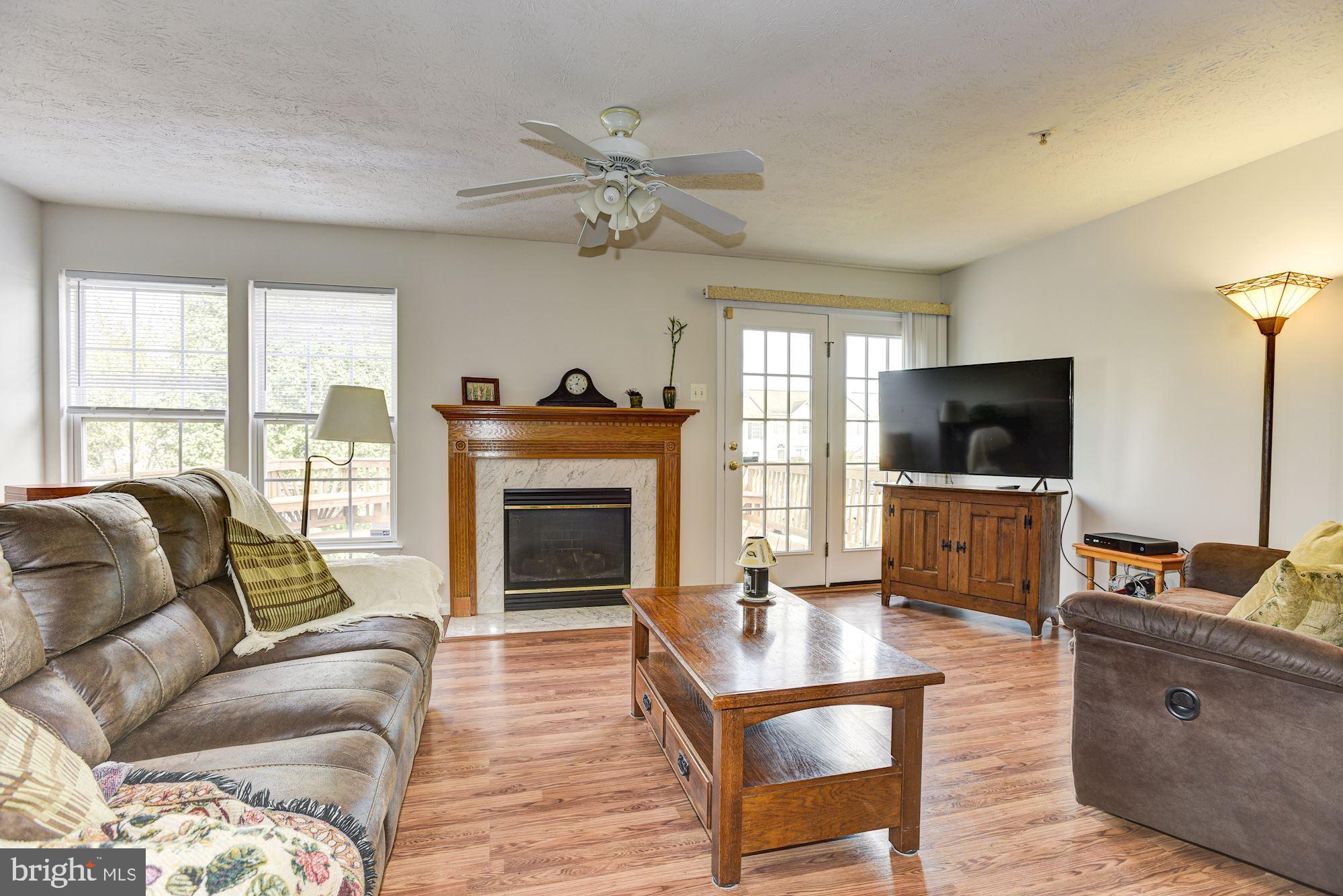 5058 Finsbury Road Baltimore, MD 21237 - Photo 15 of 34 Family Room