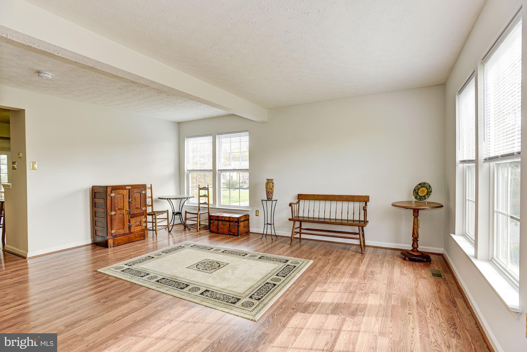 5058 Finsbury Road Baltimore, MD 21237 - Photo 6 of 34 Living Room