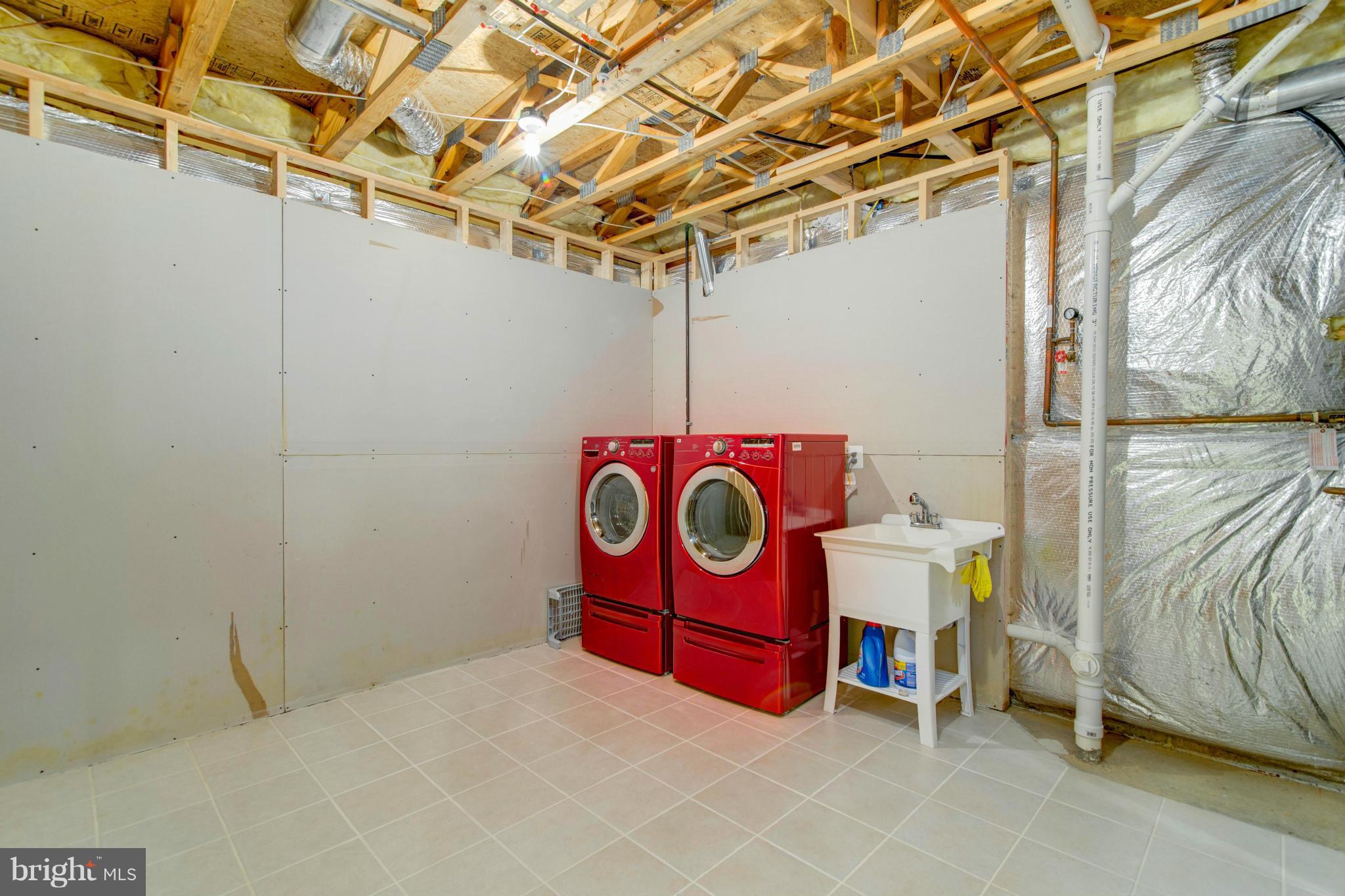 2204 Keltrip Court Silver Spring, MD 20906 - Photo 27 of 30 Laundry with Oversize Washer and Gas Dryer