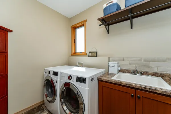 $530,000 | 1404 2nd Ave Circle Northeast, Kasson, MN 55944