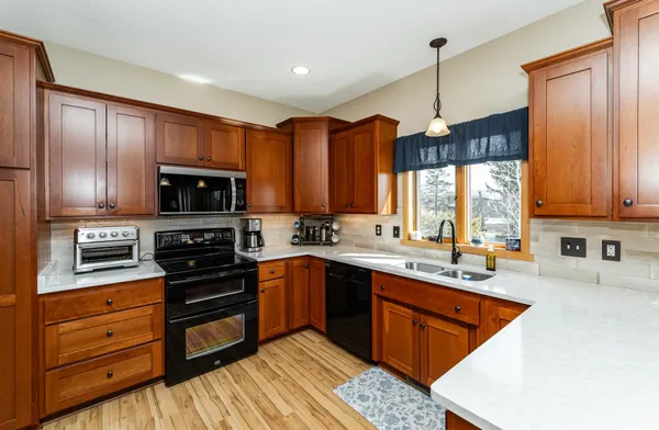 $530,000 | 1404 2nd Ave Circle Northeast, Kasson, MN 55944