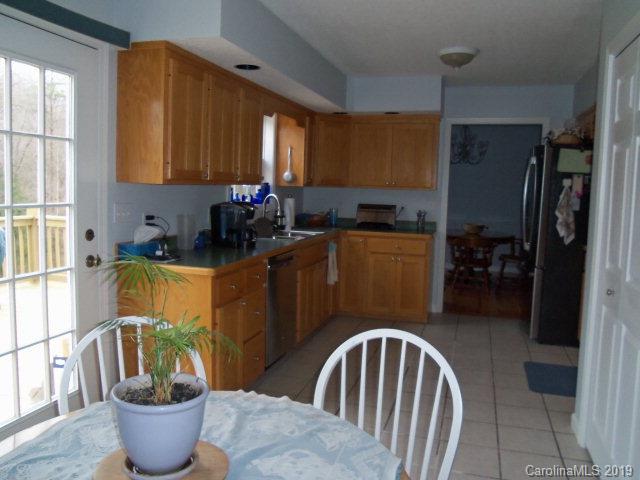 865 Old Neal Road Marion, NC 28752 - Photo 3 of 24 Gallery Image 3