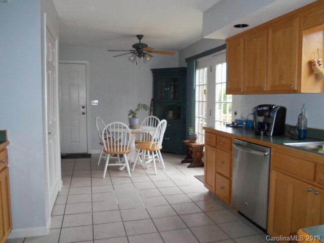 865 Old Neal Road Marion, NC 28752 - Photo 4 of 24 Gallery Image 4