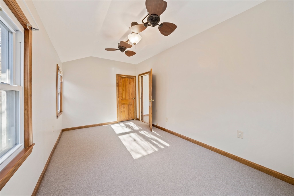 76 Overlook Road Weymouth, MA 02189 - Photo 12 of 30 Gallery Image 12