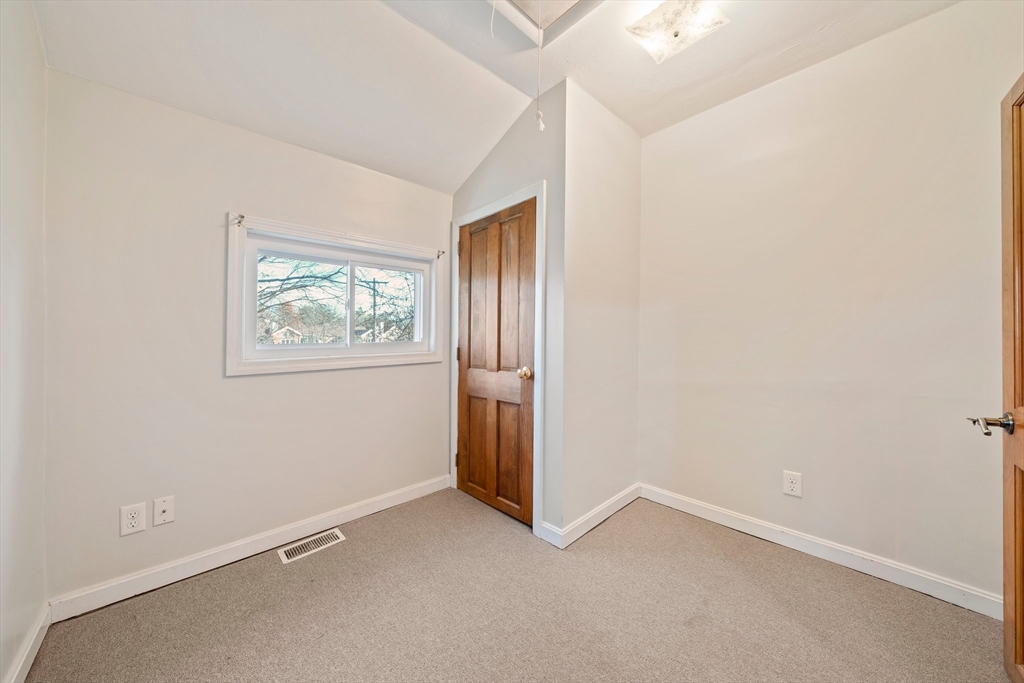 76 Overlook Road Weymouth, MA 02189 - Photo 14 of 30 Gallery Image 14