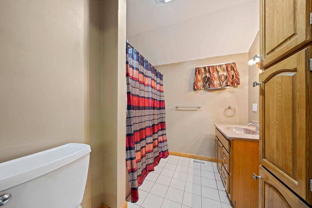 76 Overlook Road Weymouth, MA 02189 - Photo 20 of 30 Gallery Image 20
