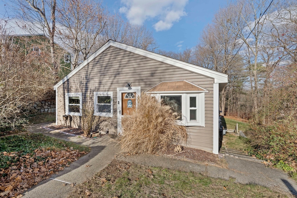 76 Overlook Road Weymouth, MA 02189 - Photo 2 of 30 Gallery Image 2